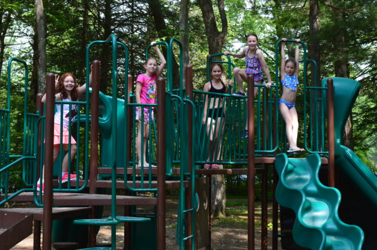 Wycieczka do High Meadow Resort w North Granby, CT 2 czerwca 2018